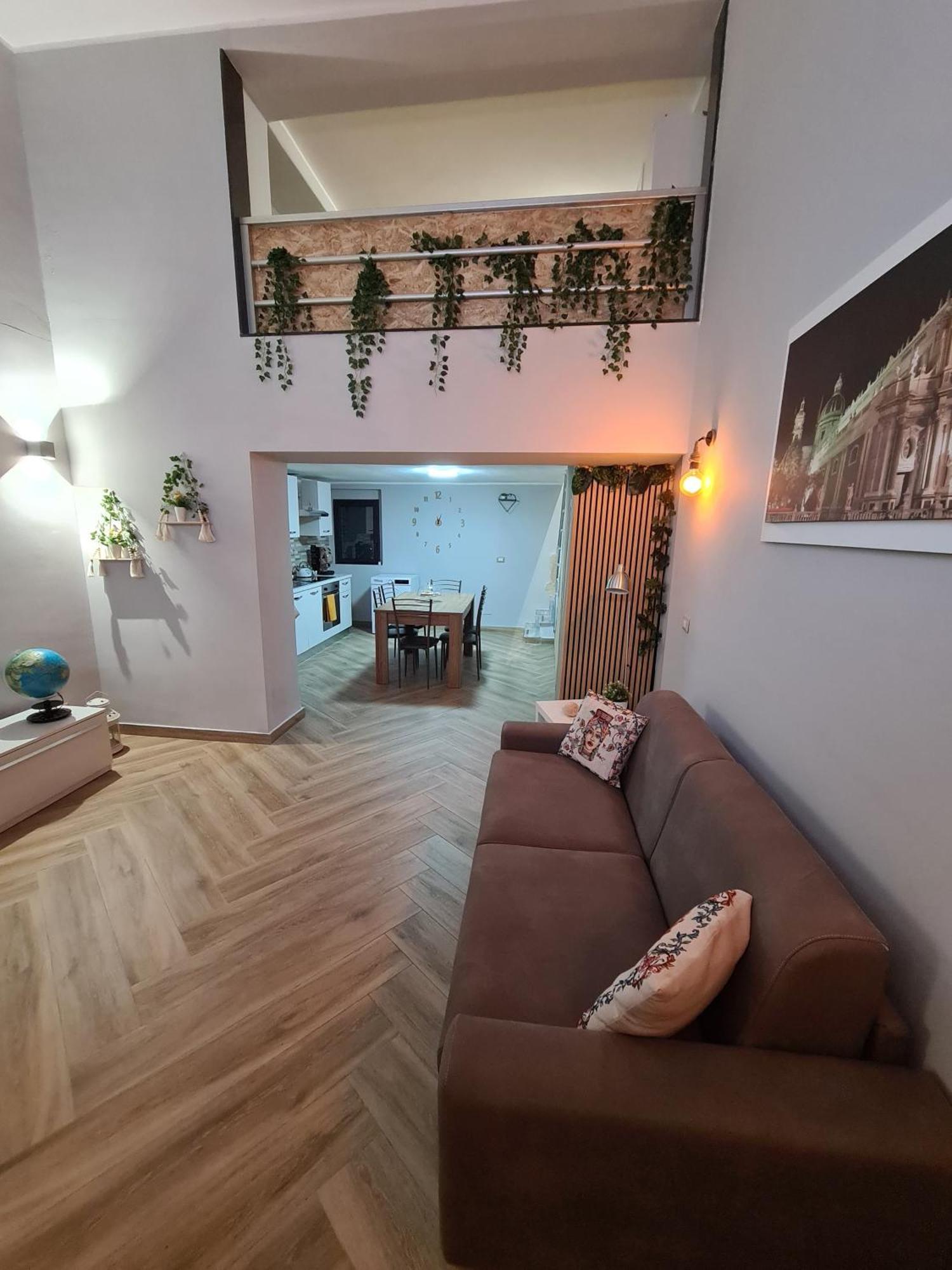 La Casa Di Rocco Apartment Catania Bagian luar foto